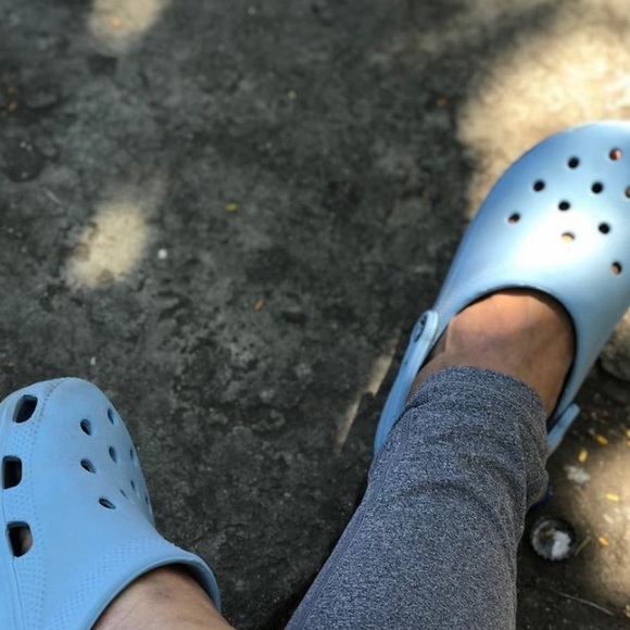 chambray blue crocs